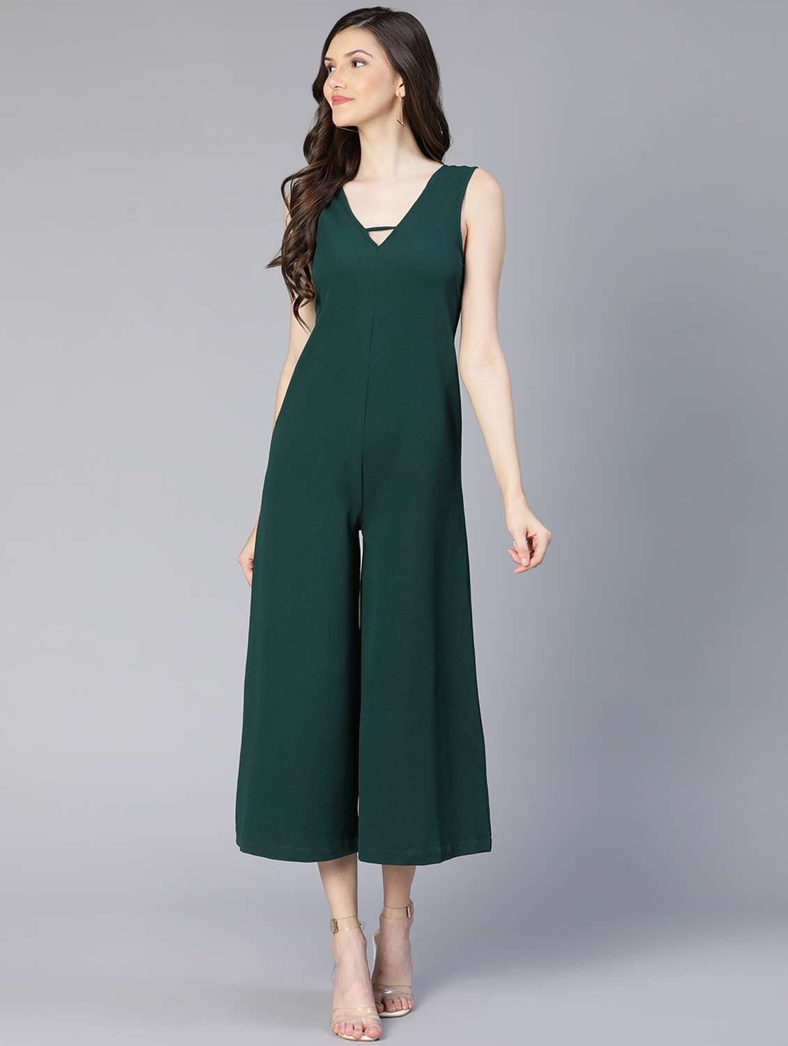 v-neck solid 3/4 jumpsuit - 18634461 -  Standard Image - 3