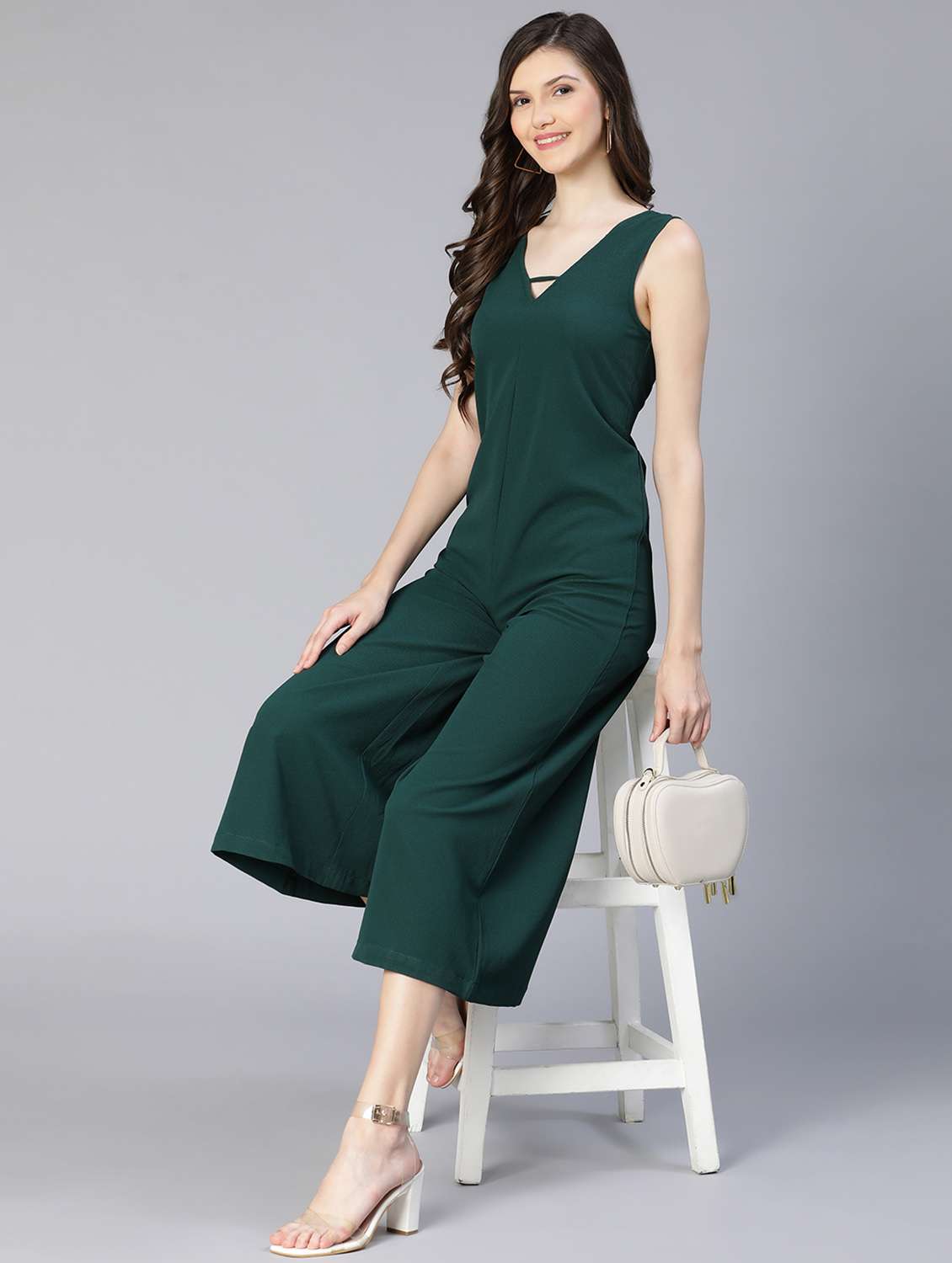 v-neck solid 3/4 jumpsuit - 18634461 -  Standard Image - 5