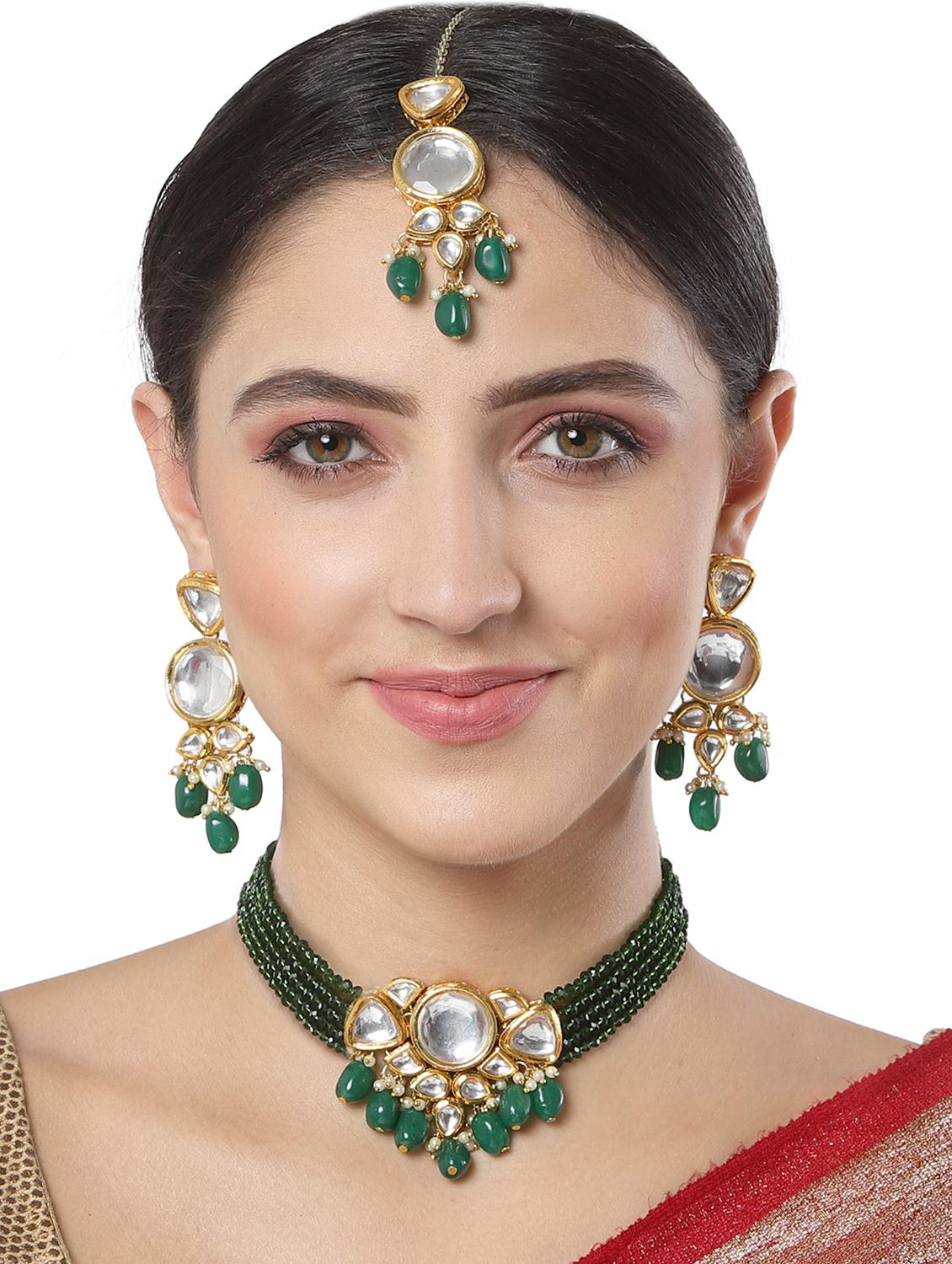 karatcart green gold plated crystal and polki kundan necklace earring and maang tikka set - 18635793 - Standard Image - 5
