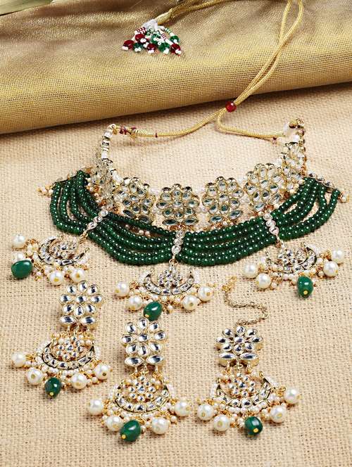 gold plated green beads multilayered kundan necklace earrings and maang tikka set - 18635867 - Standard Image - 0