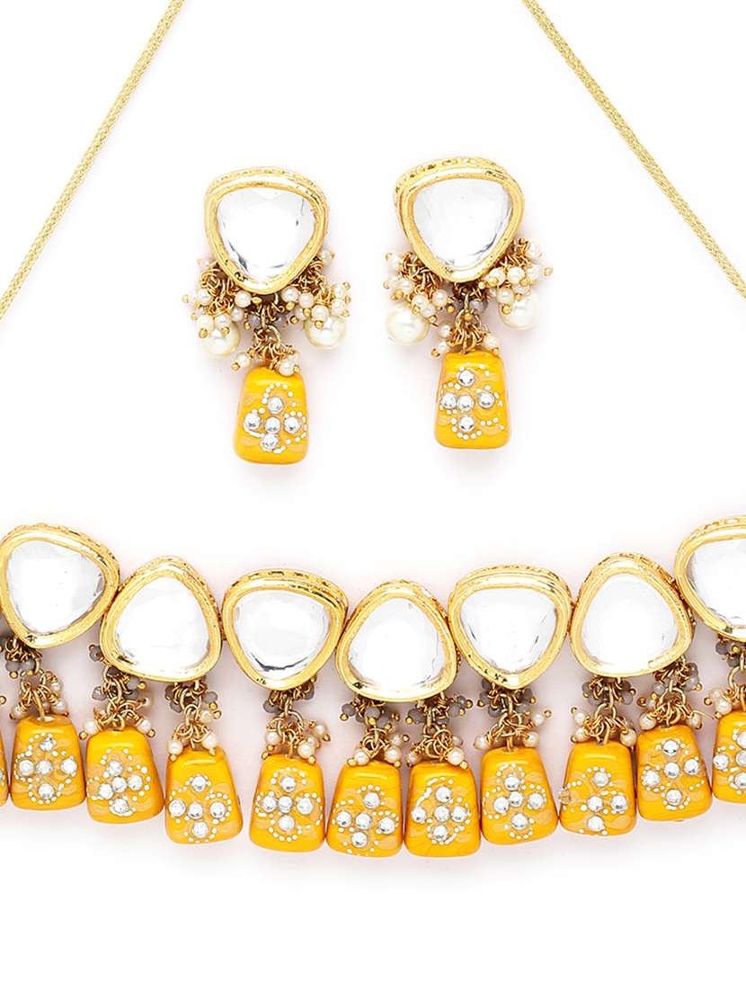 gold plated necklaces earring maang tikka set - 18636075 - Standard Image - 3