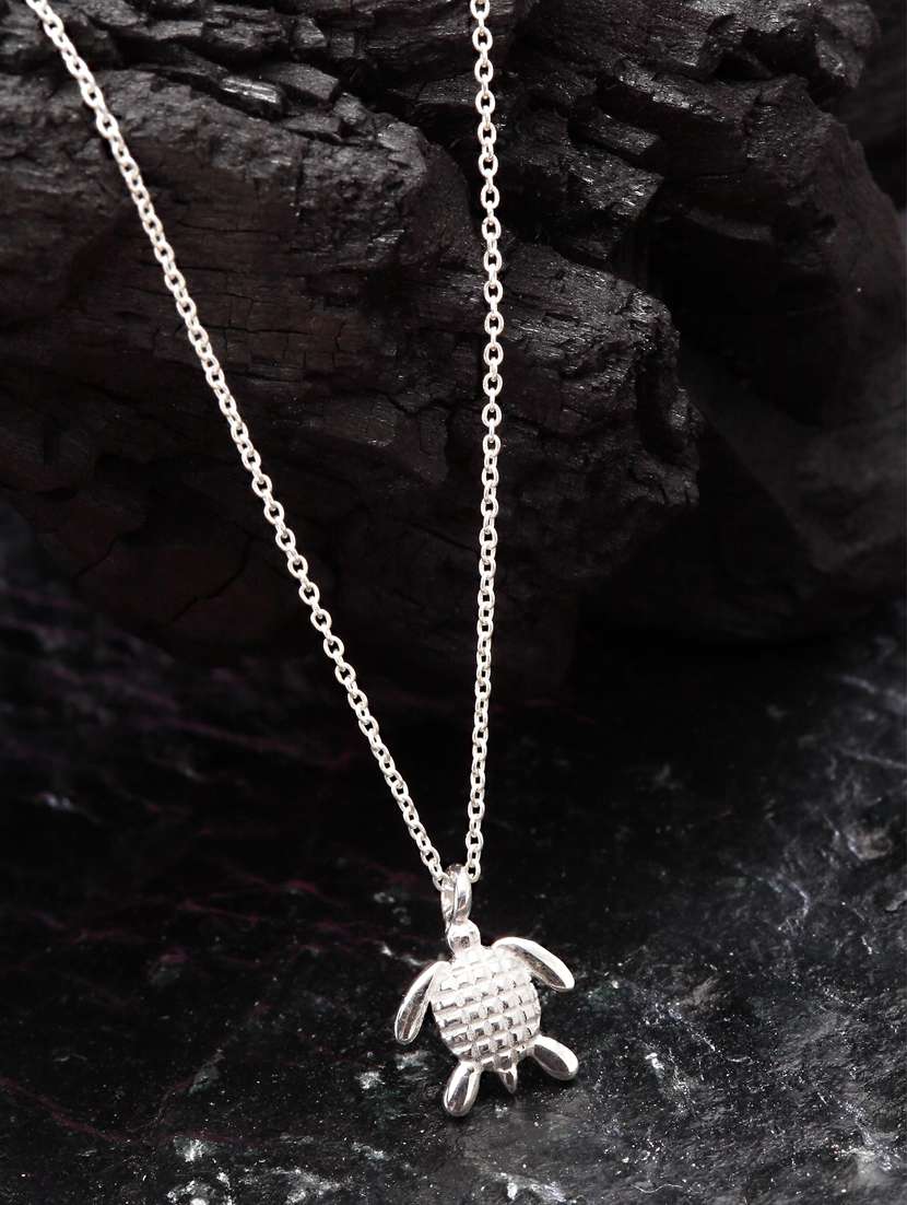 silver metal pendant - 18636153 - Zoom Image - 0