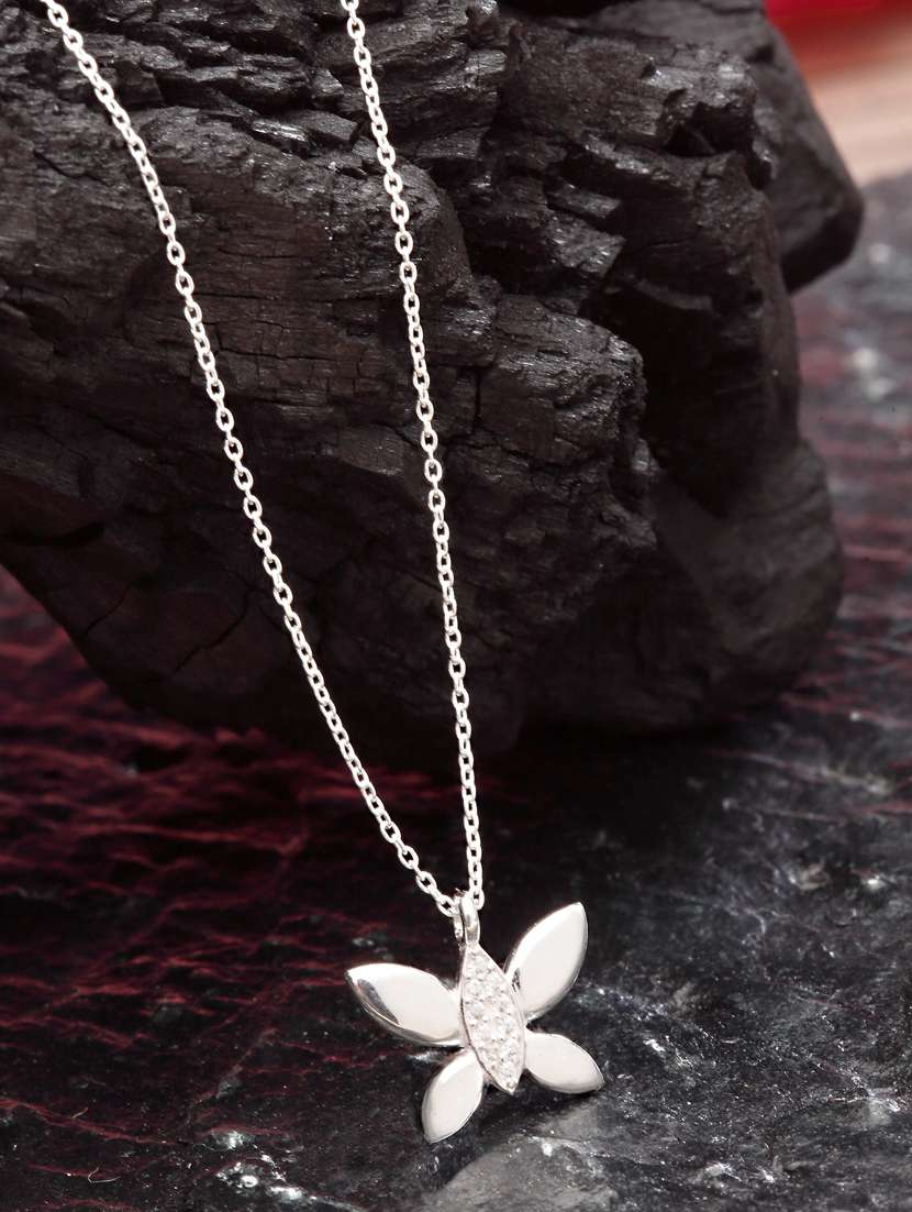 silver metal pendant - 18636154 - Zoom Image - 0