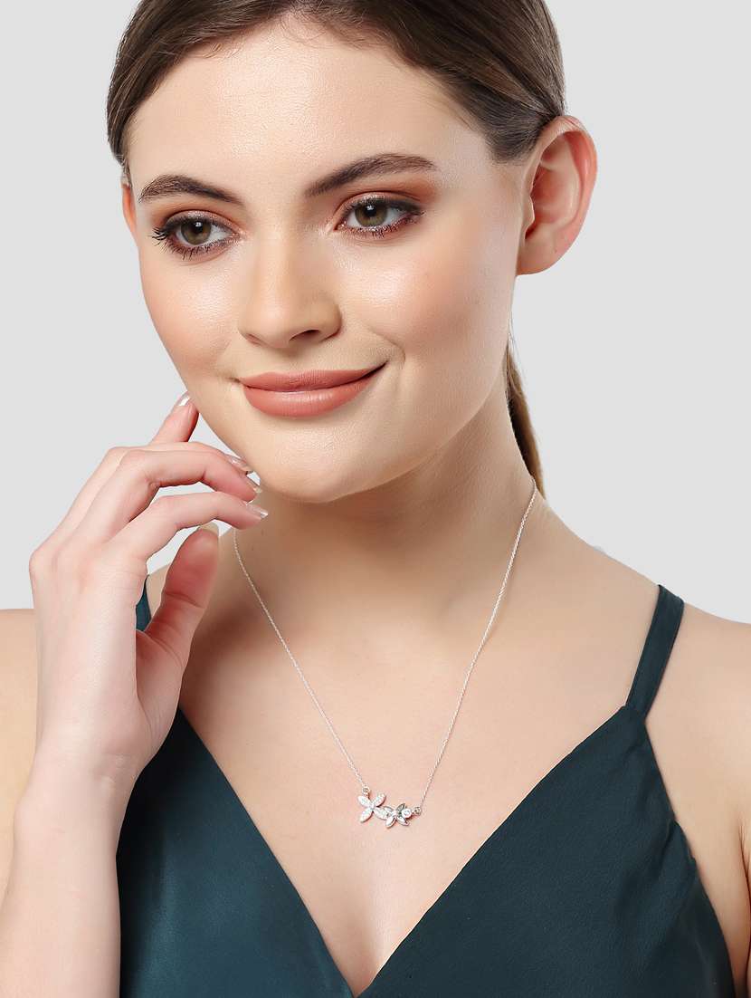 silver metal pendant - 18636159 - Standard Image - 5