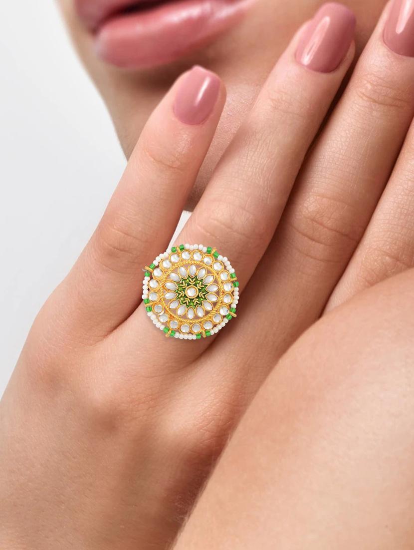 gold brass finger ring - 18637564 - Standard Image - 3
