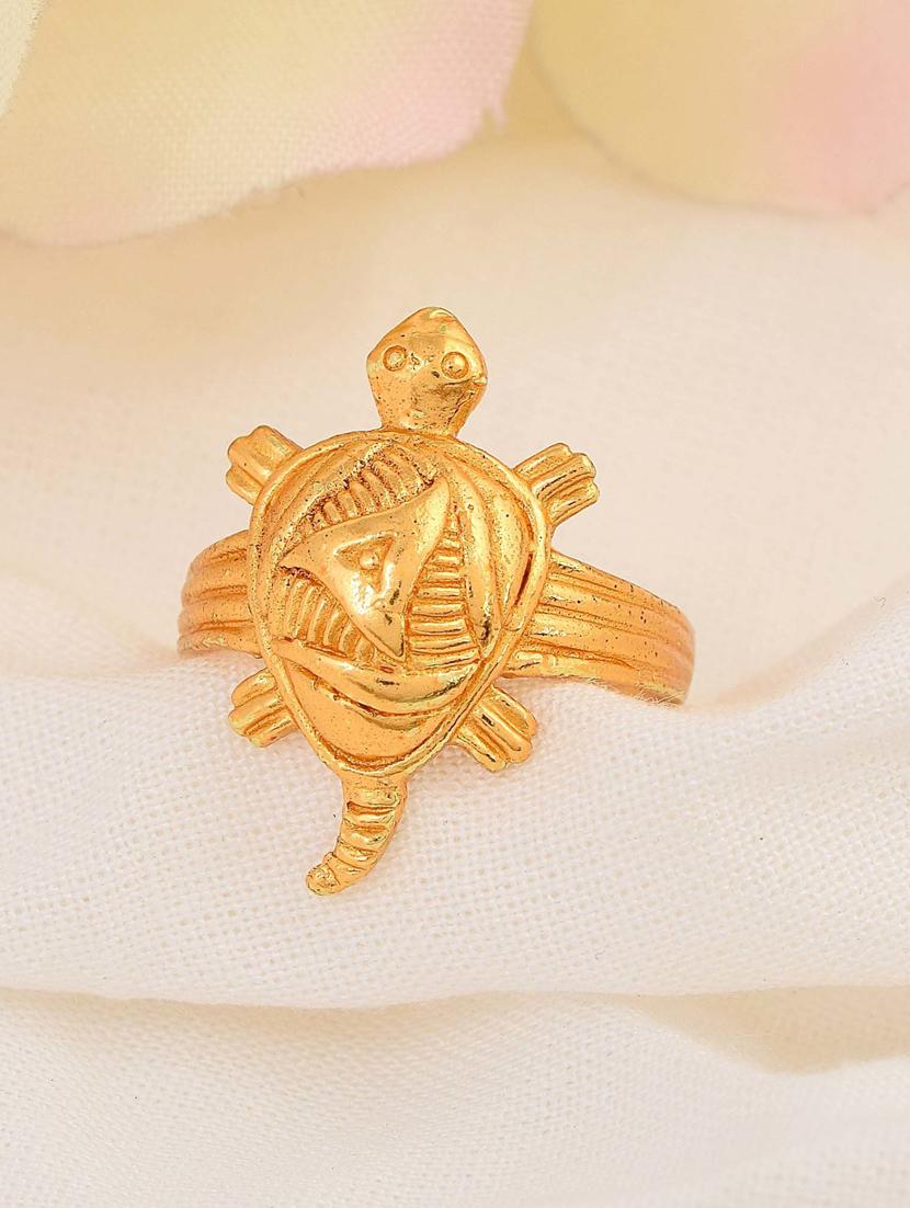 gold brass finger ring - 18637566 - Zoom Image - 0