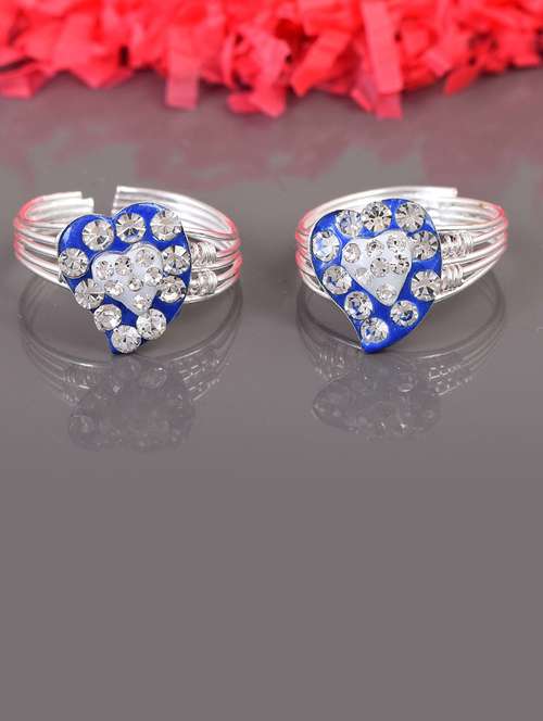 multi colored brass toe  ring - 18637578 -  Standard Image - 0