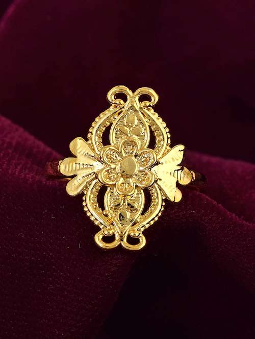 gold brass finger  ring - 18637581 -  Standard Image - 0