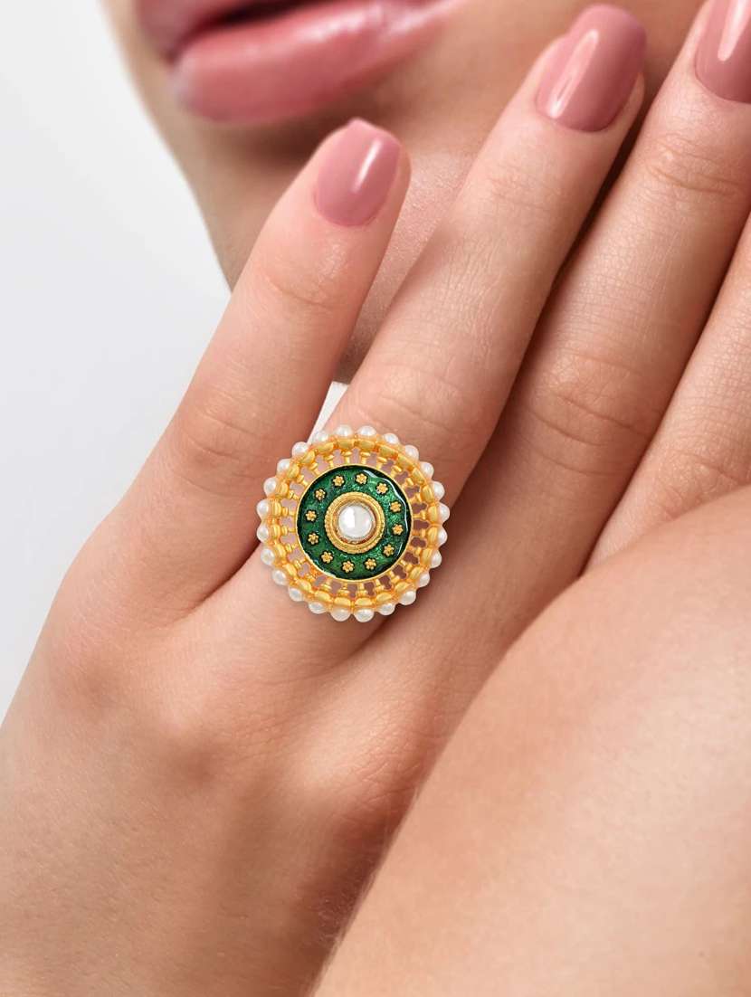 gold brass finger ring - 18637601 - Standard Image - 3