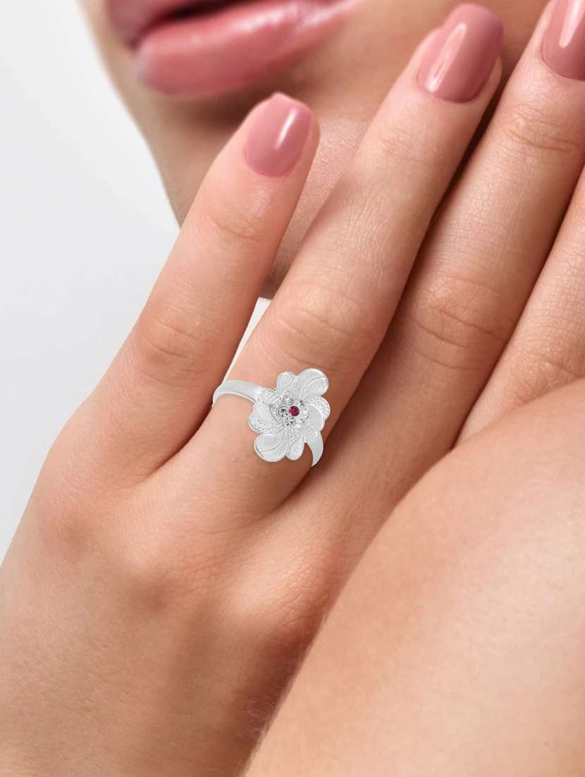 silver brass finger ring - 18637608 - Standard Image - 3