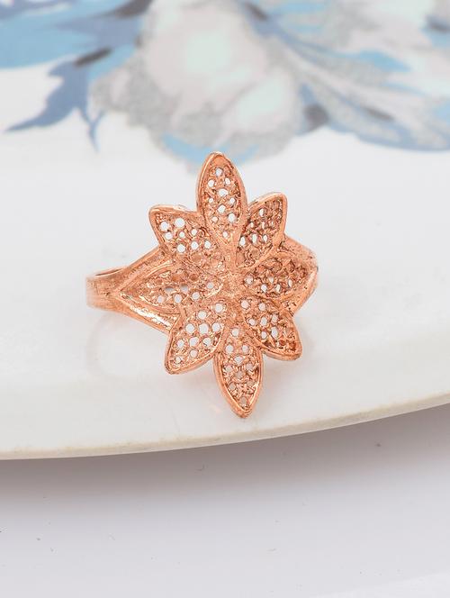 gold plated finger ring - 18637670 -  Standard Image - 0