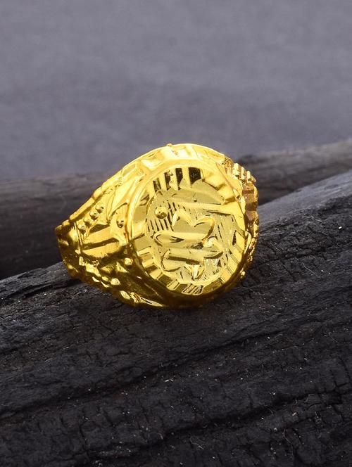 gold brass finger ring - 18637703 - Standard Image - 0
