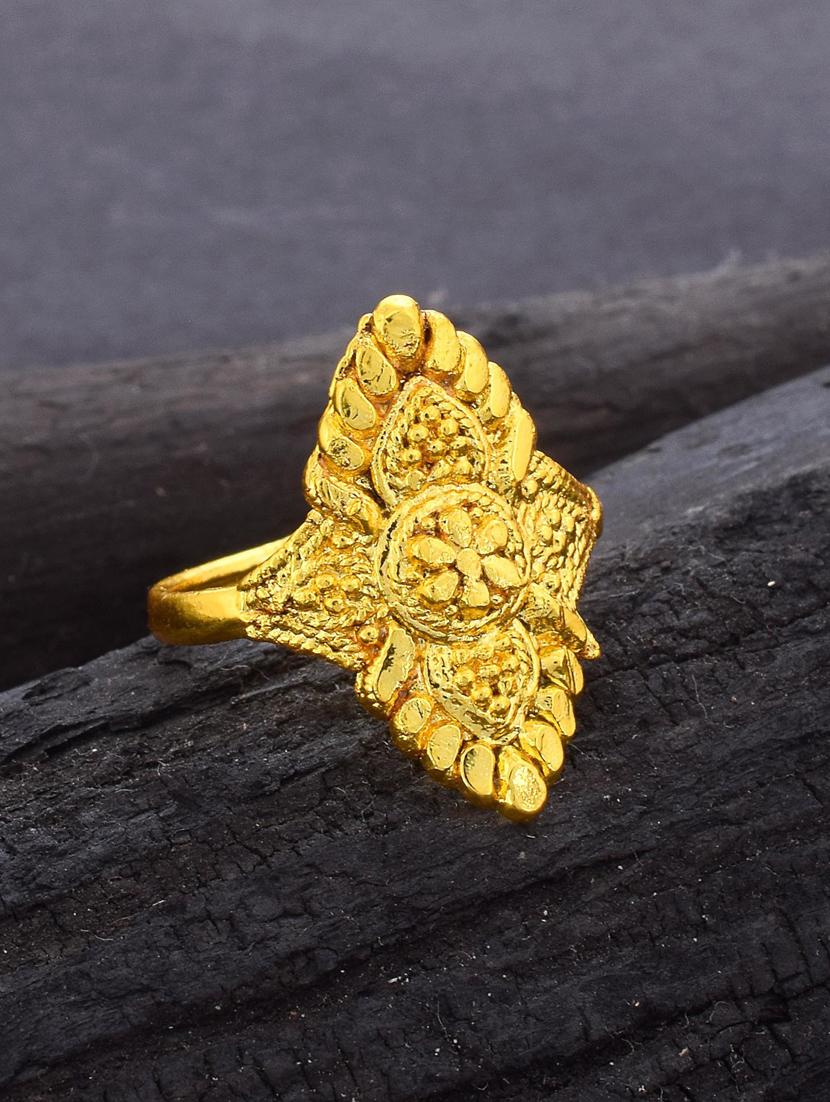 gold brass finger ring - 18637720 - Zoom Image - 0
