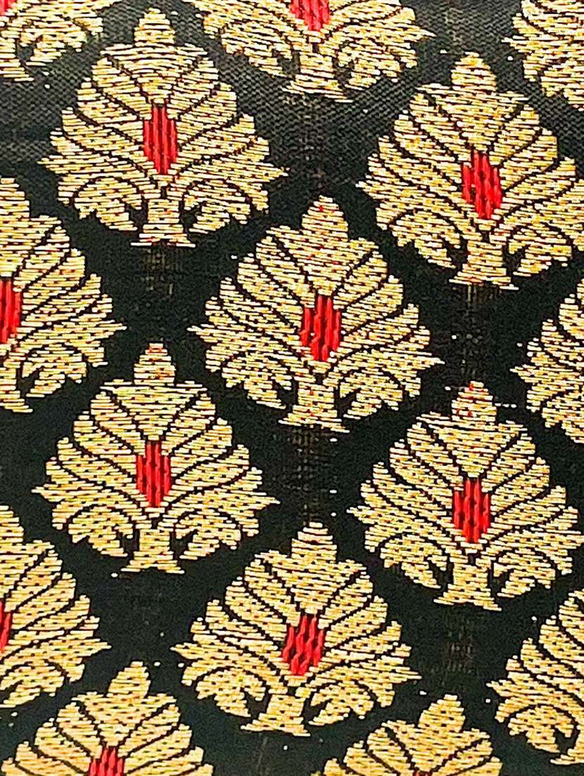 embroidered ethnic clutch - 18640547 -  Standard Image - 3