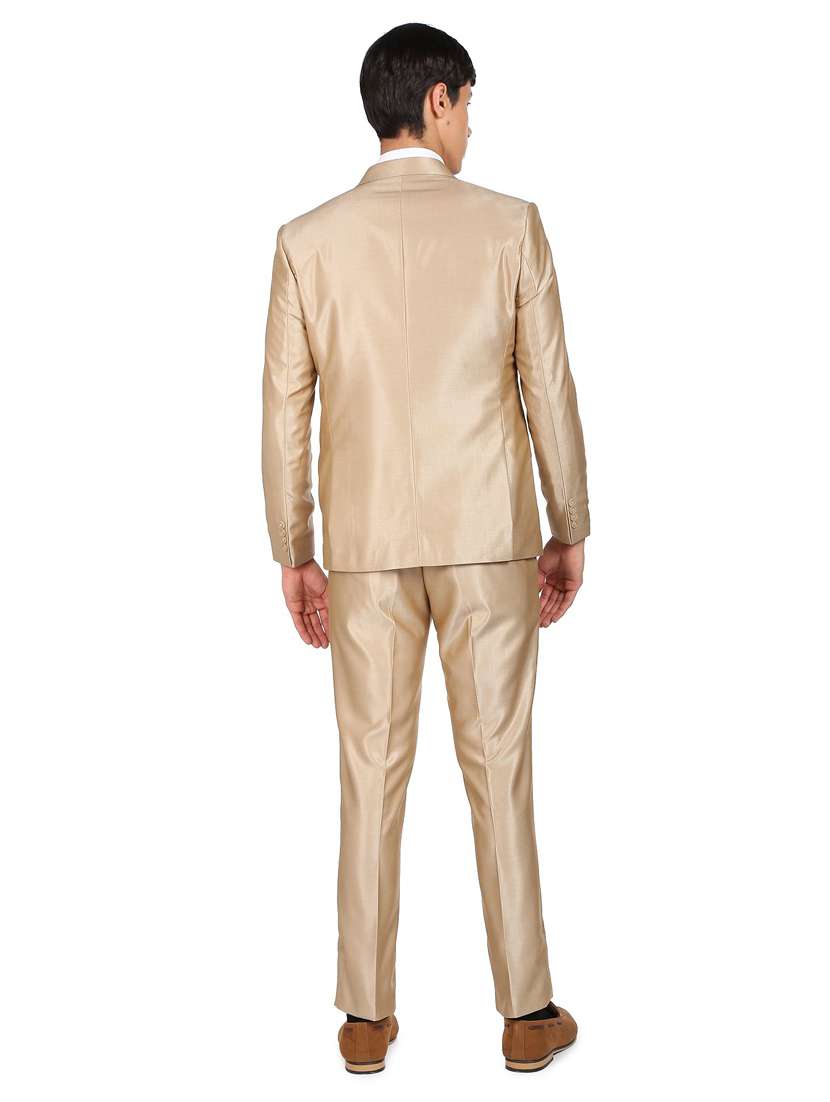 notched lapel collar single breasted suit - 18645216 -  Standard Image - 3