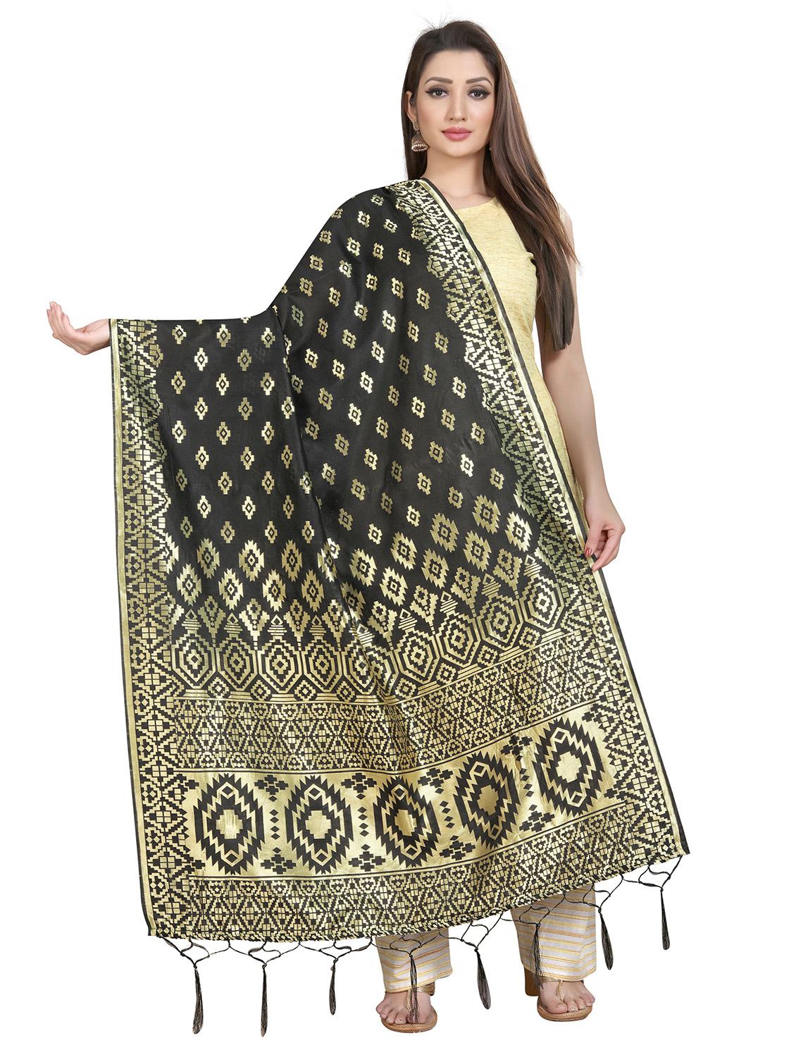 tassel detailed banarasi dupatta - 18656311 -  Zoom Image - 0