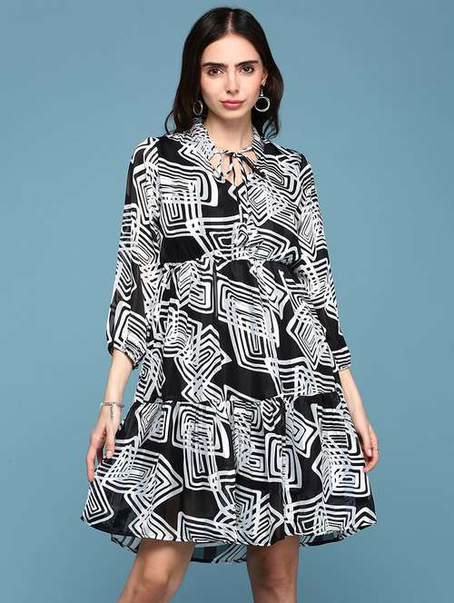 women's tiered dress geometric dress - 18658991 - Standard Image - 0