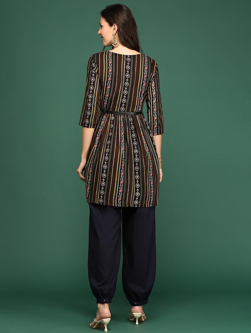 embellished round neck a-line kurta - 18682934 - Standard Image - 3