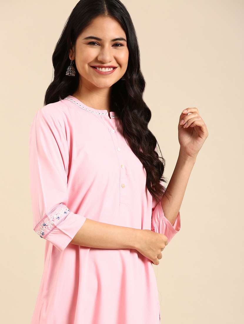 women's straight kurta - 18682959 - Standard Image - 3