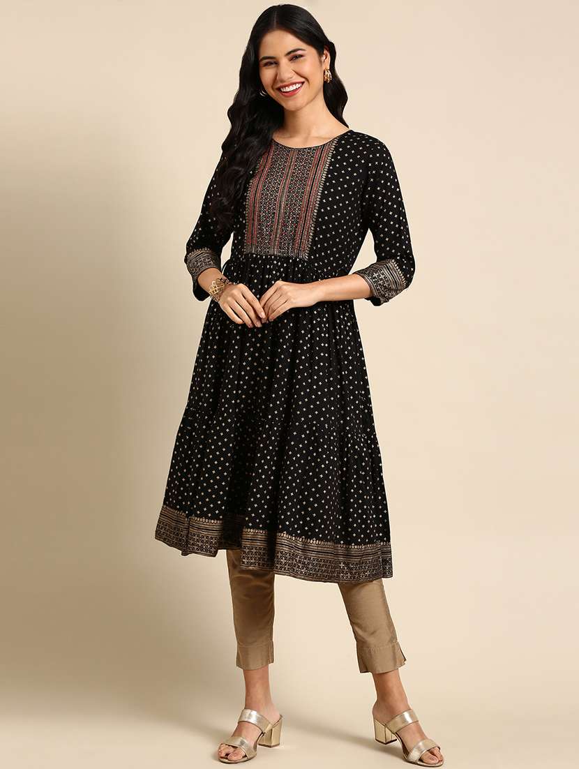 women's flared kurta - 18683037 - Zoom Image - 0
