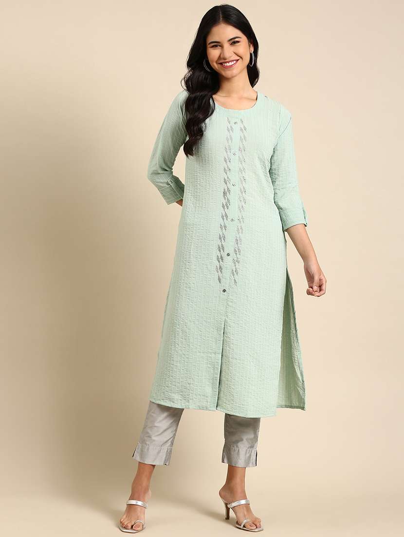 women's front slit kurta