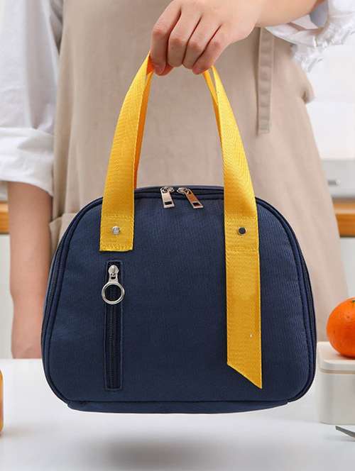 solid lunch bag - 18684366 -  Standard Image - 0