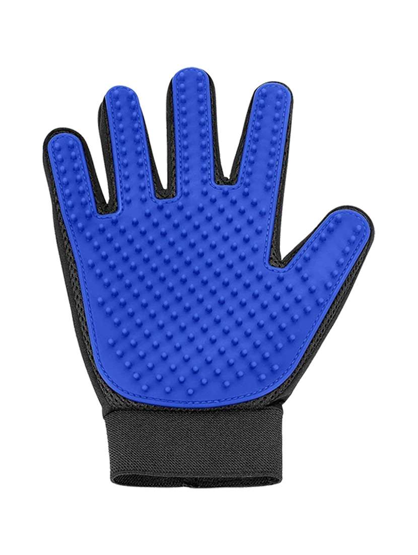 multi colored plastic pet comb brush - 18697051 -  Standard Image - 3