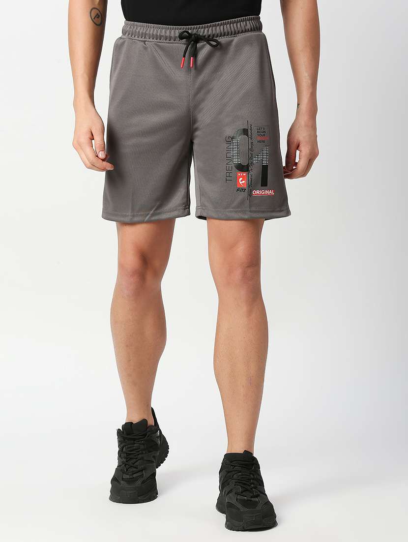 regular fit printed shorts