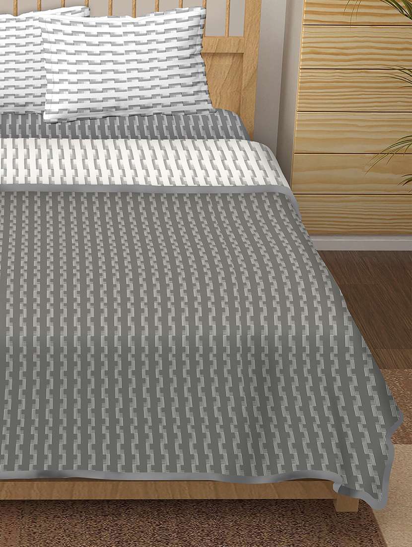 belmond 4 pc bedding set(1 bedsheet with 2 pillow covers & 1 dohar) king size cotton white colour - 18701718 -  Standard Image - 3