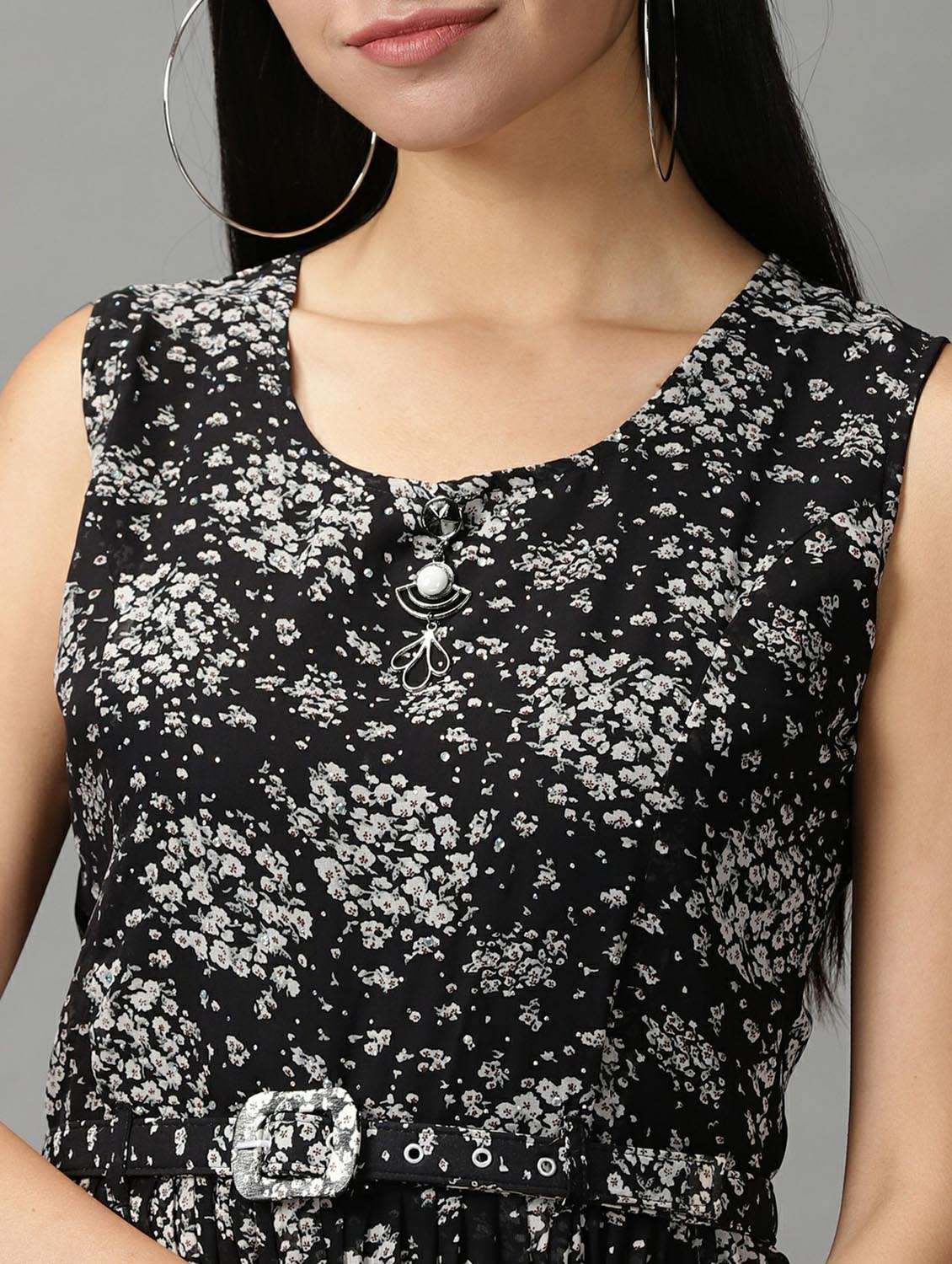 Women's Fit & Flare Floral Dress - 18718510 -  Standard Image - 5