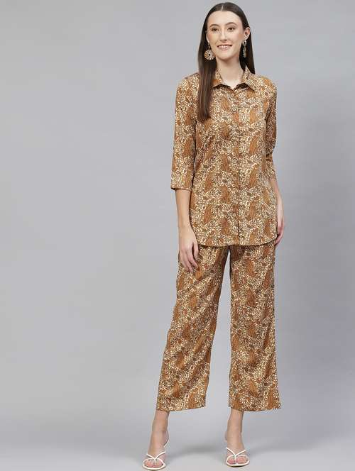 long sleeved printed nightwear set - 18720821 -  Standard Image - 0