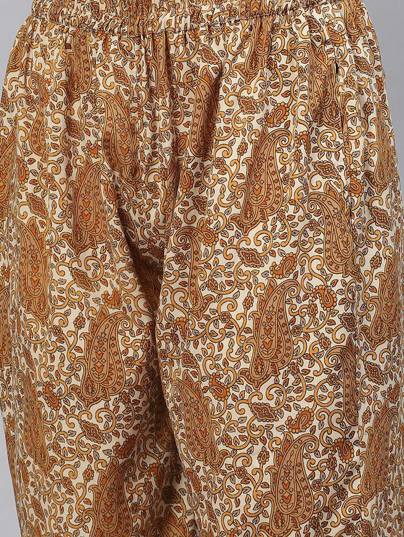 long sleeved printed nightwear set - 18720821 -  Standard Image - 5