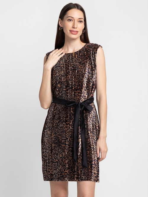 women's  solid dress - 18734533 -  Standard Image - 0