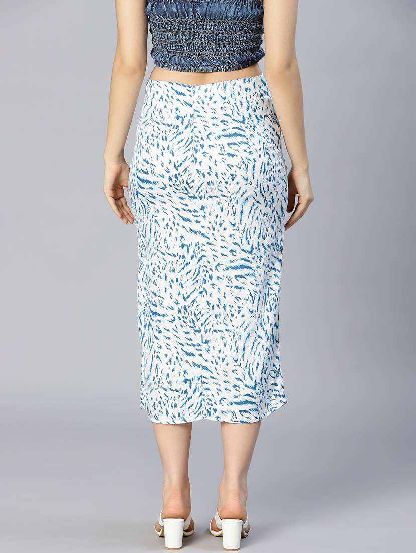 blue viscose slit skirt - 18736409 -  Standard Image - 3