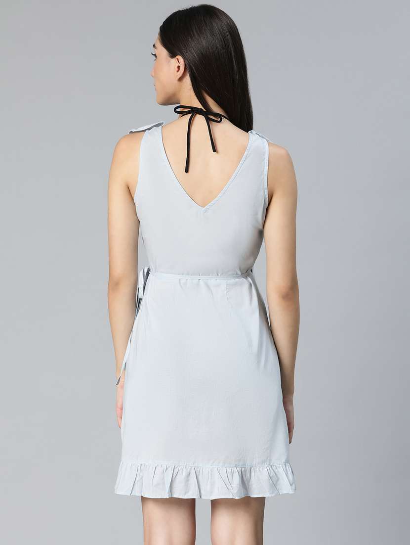 blue solid coverup - 18736448 -  Standard Image - 3