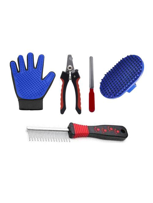multi colored plastic pet comb brush - 18739877 -  Standard Image - 0