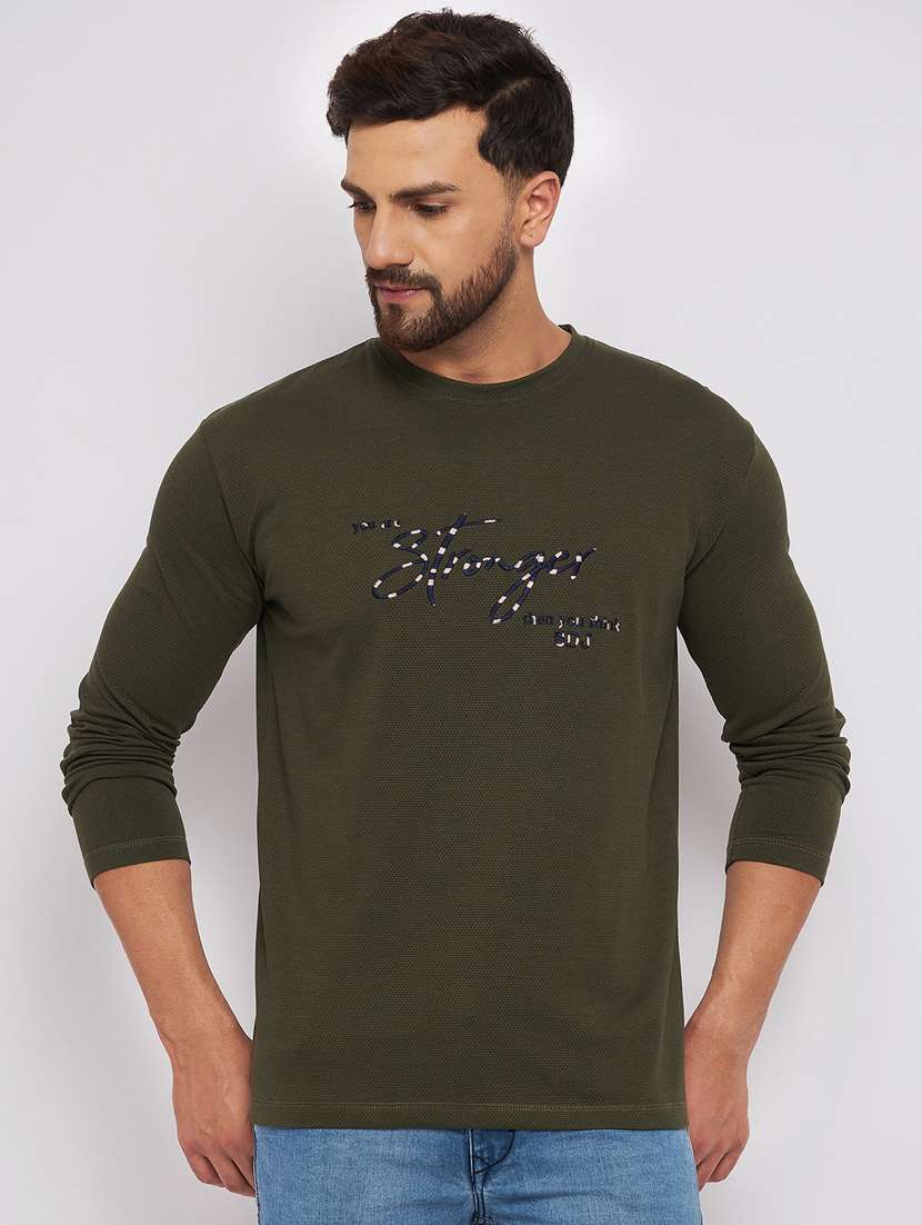 round neck short sleeved t-shirt