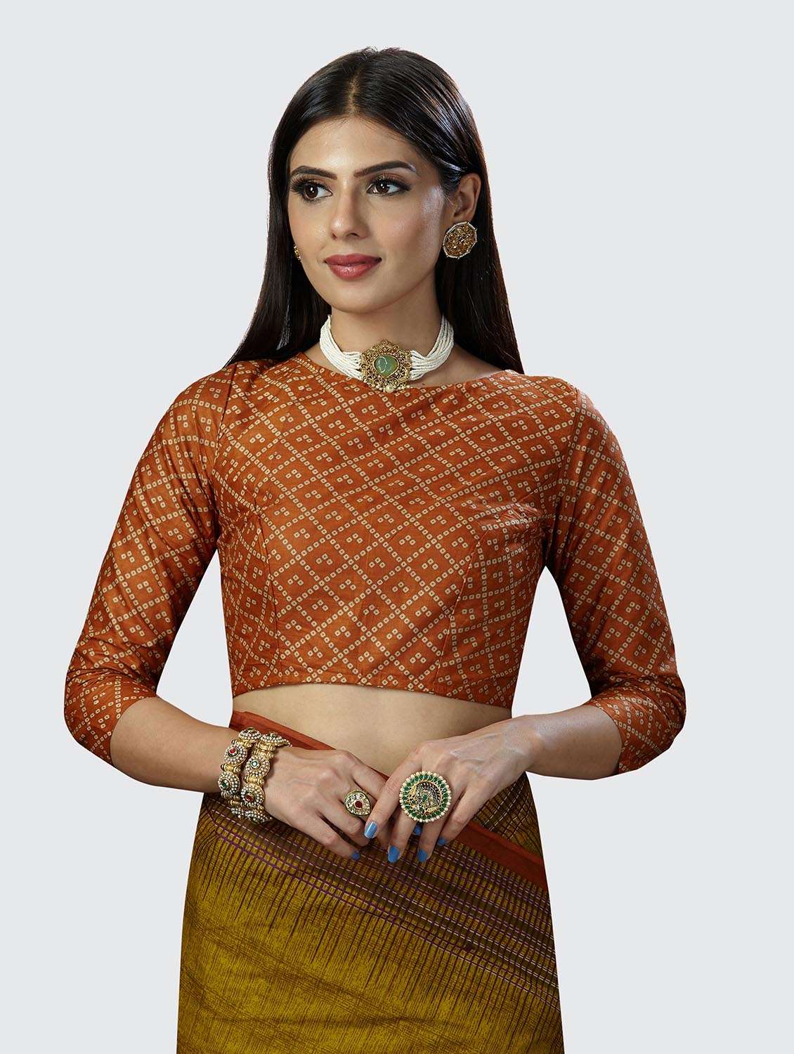 olive printed saree with blouse - 18854985 - Standard Image - 5