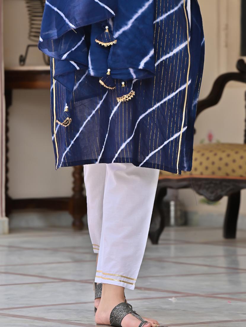 printed kurta pant dupatta set - 18875680 - Standard Image - 3