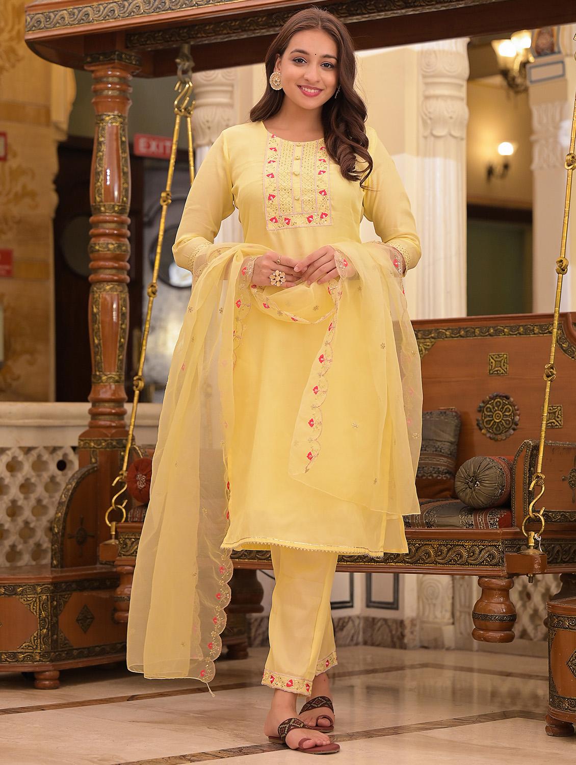 embroidered kurta pant dupatta set - 18875688 - Zoom Image - 0