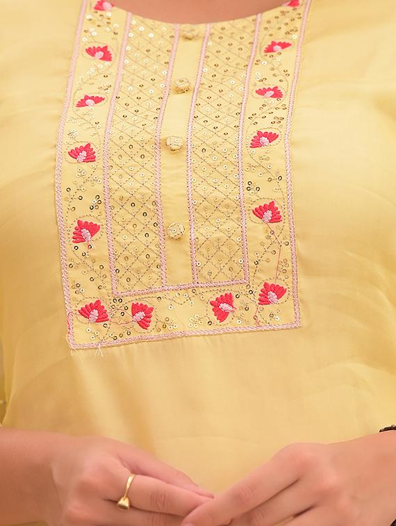 embroidered kurta pant dupatta set - 18875688 - Standard Image - 3