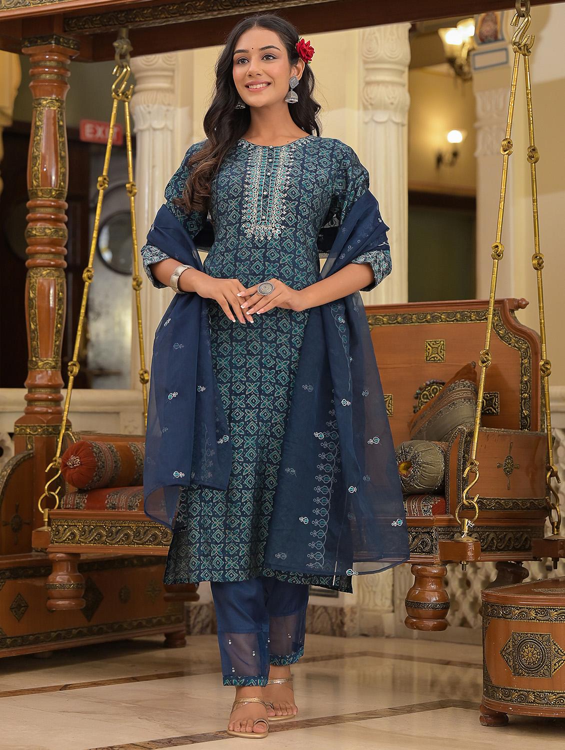 embroidered kurta pant dupatta set - 18875689 - Zoom Image - 0