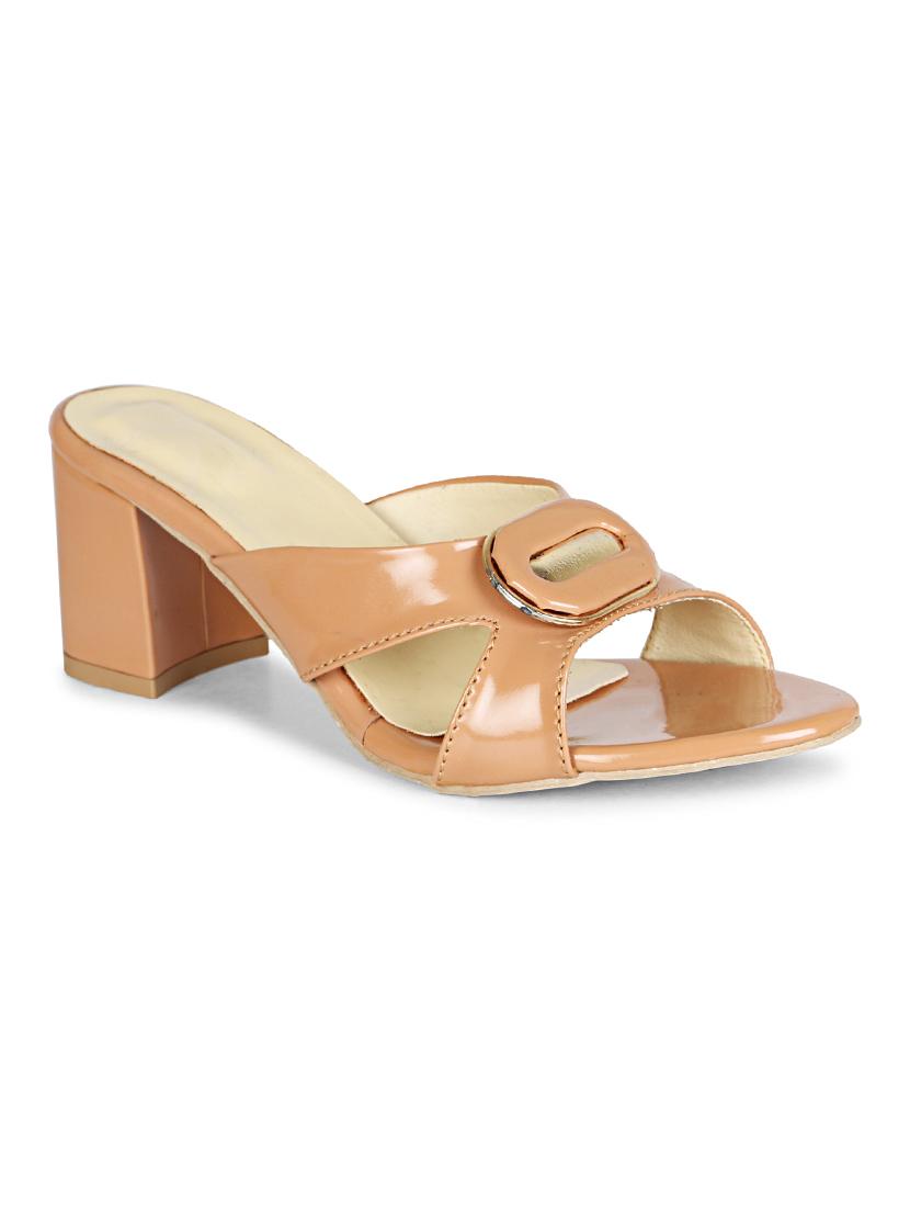 beige solid sandal - 18875861 - Zoom Image - 0