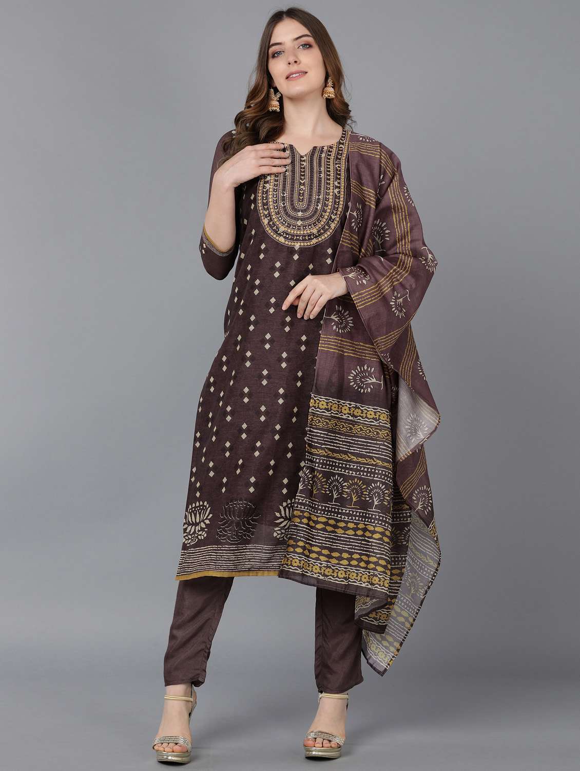 embroidered kurta pant dupatta set - 18882723 -  Zoom Image - 0