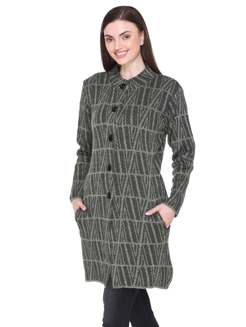 women grey full sleeves coatigan
