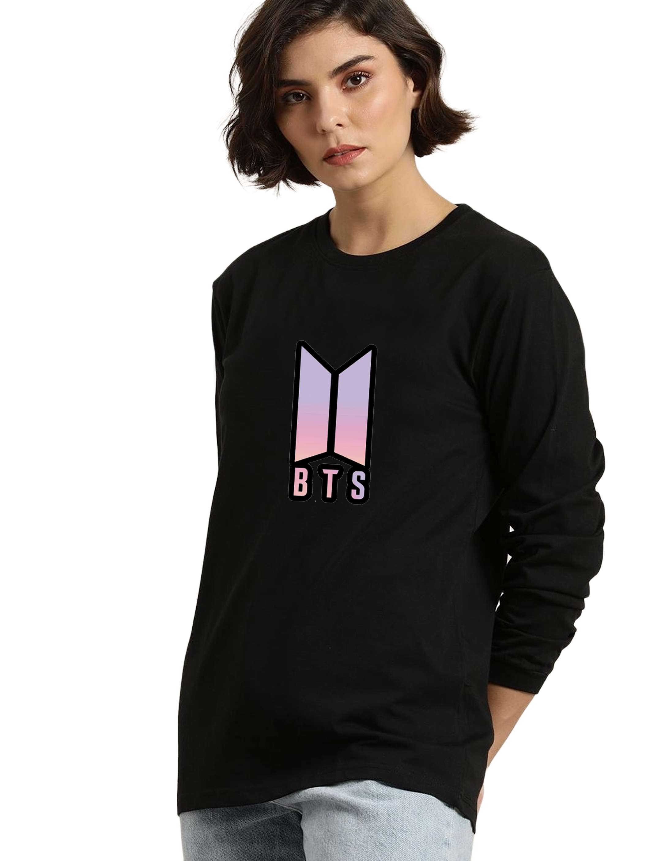 Buy online Women's Causal Boyfriend/oversized T-shirt (black/bts