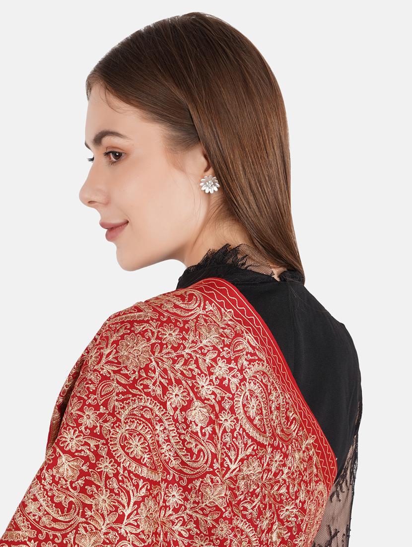 women's embroidered shawl - 18982459 - Standard Image - 3