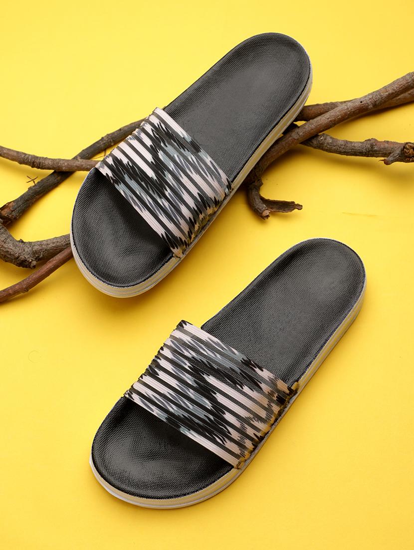 printed slip on flip flop - 19020763 -  Zoom Image - 0