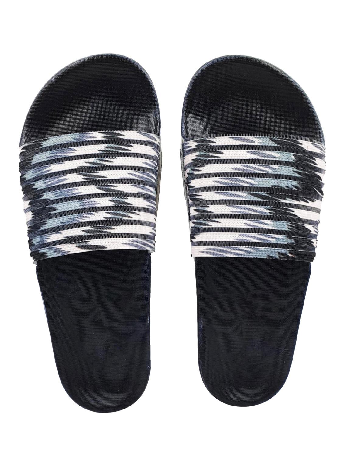 printed slip on flip flop - 19020763 - Standard Image - 3