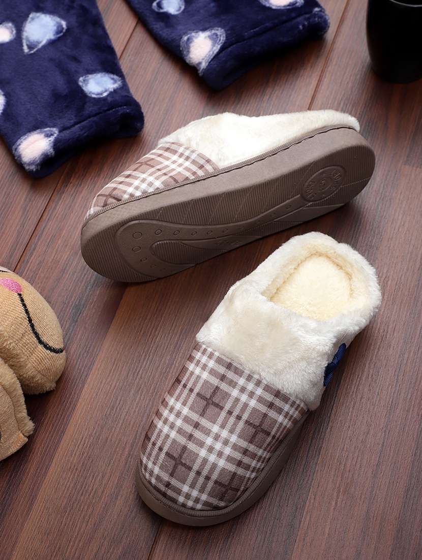 checkered slip on flip flop - 19020883 - Zoom Image - 0